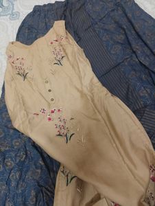 Embroidered Kurta Set