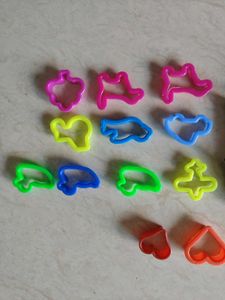 Superhero Action Figures &amp; Play Dough Cutters Set