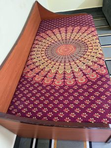 diwaan set bedsheet with cushion cover