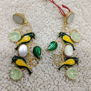 Original mother of pearl earing
