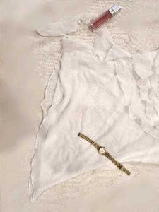 Chic White Ruffled Top