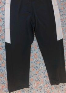 Black capri with Side Panel