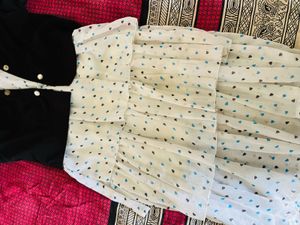 Chic Black &amp; White Heart Print Gown