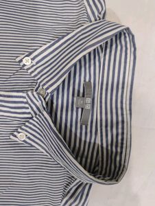UNIQLO Men's Striped Button-Down Shirt