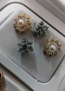 Elegant Flower Pearl & Crystal Stud Earrings