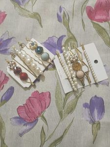 Elegant Pearl &amp; Gem Hair Clip Set(fixed price)
