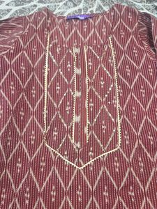 Maroon Ethnic Kurta with Embellis Pillzo Set Wit