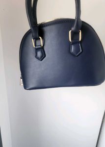 Chic Navy &amp; Black Sparkle Dome Bag