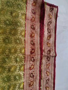 Excellent Condition All Over weaving Saree