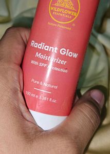 Wildflower Essentials Radiant Glow Moisturizer