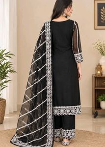 ❤️✨Women's Black Embroidered Suit Set with Dupatta