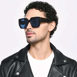 Sunglasses Oversized