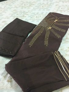 Beautiful Embellished Kurta Set