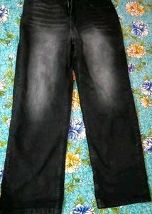 NEW WITH TAG| Black Whisker Wide-Leg Jeans | Siz