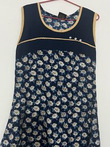 Navy Floral Sleeveless Midi Dress