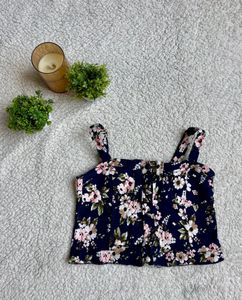 Chic Floral Print Smocked Crop Top