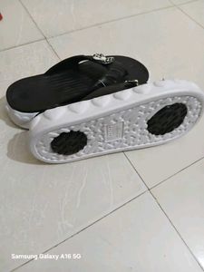 Cute Bow Flip Flops.  2pair slippers