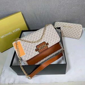 MICHAEL KORS**HEATHER LARGE LOGO SHOULDER BAG*