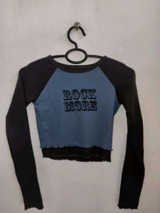 Graphic Print Cropped Long Sleeve Top