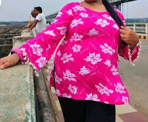 Vibrant Pink Floral Print Kurta