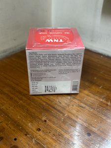 TNW Tomato Clay Mask