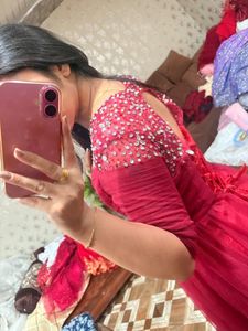 Elegant Red Embellished Gown❤️🎀🦋