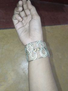 Exquisite Rhinestone Cuff Bracelet