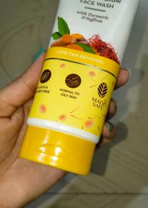 Mamaearth Ubtan Natural Glow Face Wash