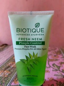Biotique Fresh Neem Pimple Control Face Wash