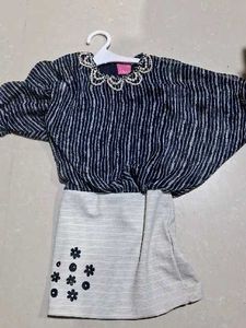 Chic Striped Kurta Set with Embellished Neckline