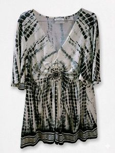Boho-inspired Tie-Dye Tunic Top🤍