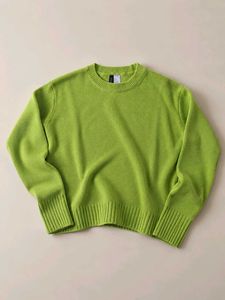 LIME GREEN CLASSIC CREW NECK SWEATER