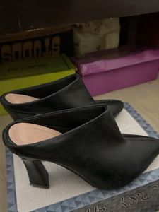 Chic Black Mules - Elegant Heels