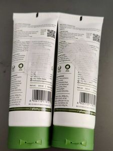 1+1 Plum Green Tea Face Wash with free delivery