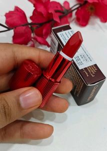 Charlotte Tilbury Lipstick (Hollywood Vixen)