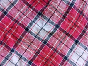 🟥🎱 Y2K Red Plaid Button-Up Shirt 🎱🟥