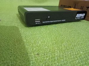 SUNHD TV BOX NEW CONDITION