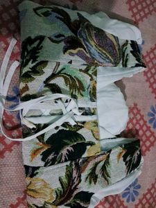 Chic Floral Corset Top with Sheer Sleeves