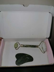 Saturn Jade Roller &amp; Gua Sha Set