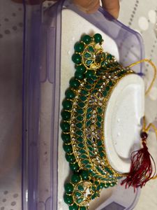 Emerald Green Kundan Necklace Set