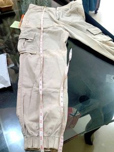 ZARA Women's Cargo jogger pants.
