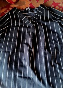 Chic Striped V-Neck Top