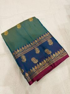 silk saree with zari weaves