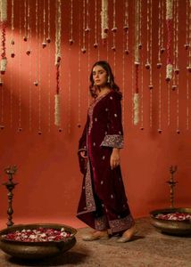 Elegant Maroon Velvet Kurta Set