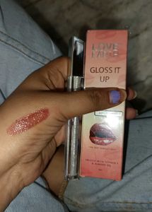 Love Earth Gloss It Up Lipgloss