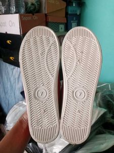 NEW NO USED SPORTS SHOES FOR MEN &amp; WOMEN N &amp; WOMAN