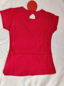Cute pink T-Shirt with Pocket Design