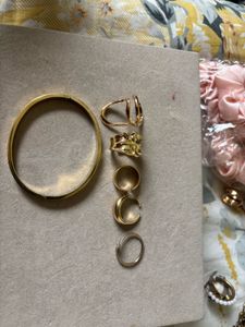 Gold waist chain &amp; accessories