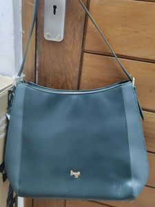 Stylish Teal Handbag of baggit vanity