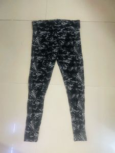 Mark &amp; spencer Black &amp; White Patterned Leggings